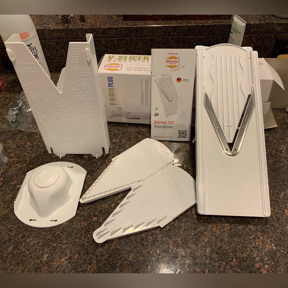 Mandoline Vegetable Slicer - Swissmar Borner V-1001 V-Slicer Plus